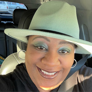 Meet your Posher, Tamara